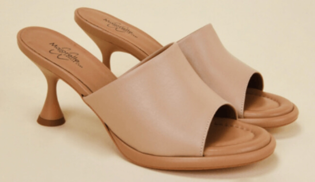 Comment porter des nu-pieds au bureau ? Astuces pour un look professionnel et élégant
